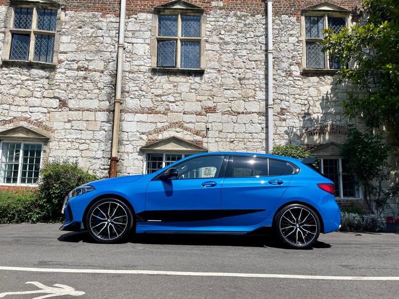 BMW 1 SERIES