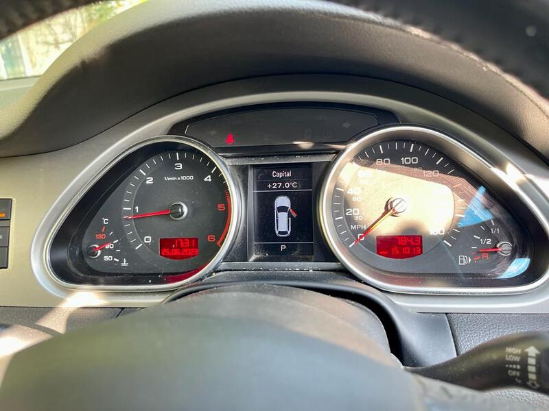 AUDI Q7