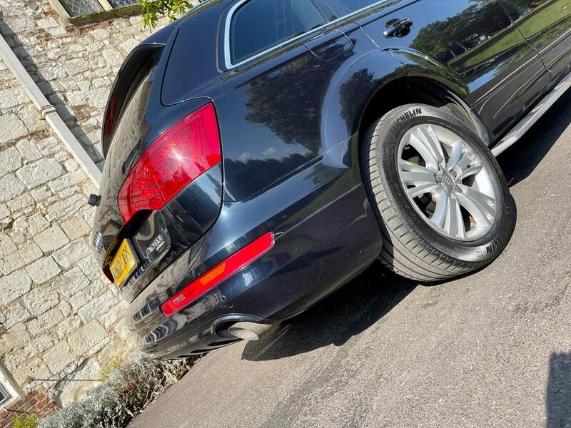 AUDI Q7