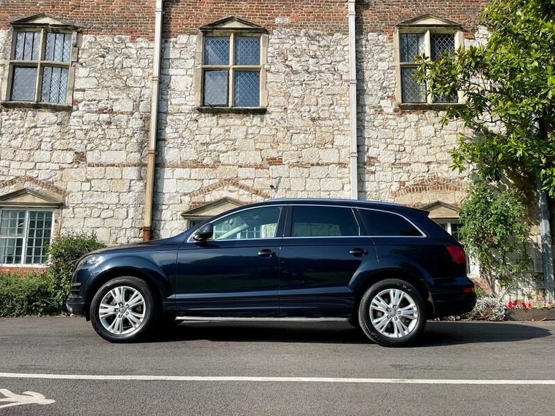 AUDI Q7