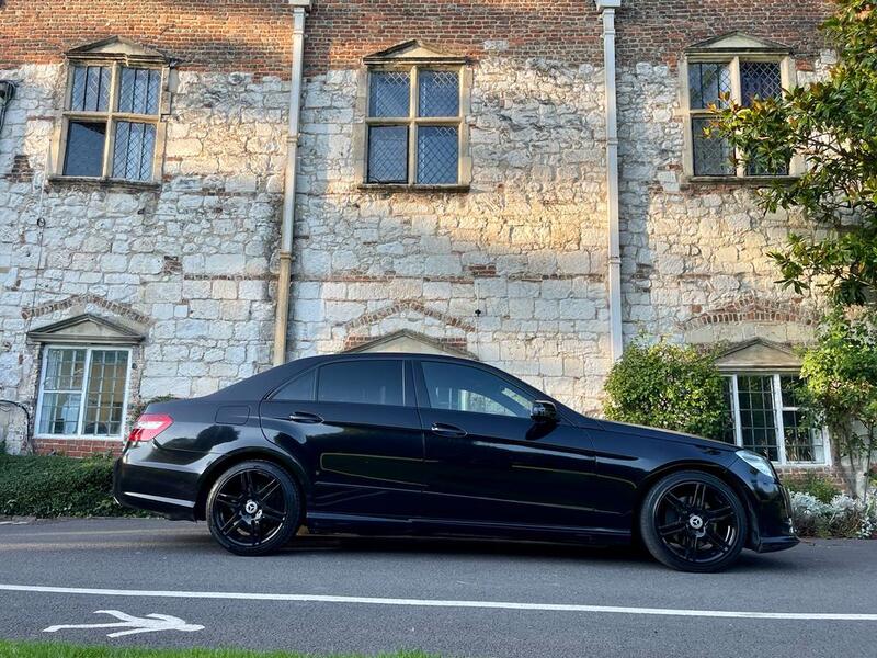 MERCEDES-BENZ E CLASS