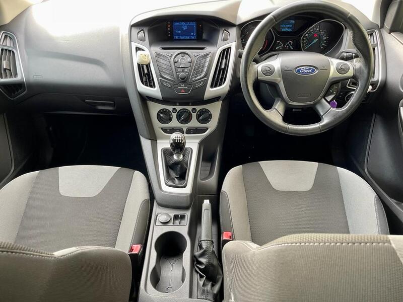 FORD FOCUS